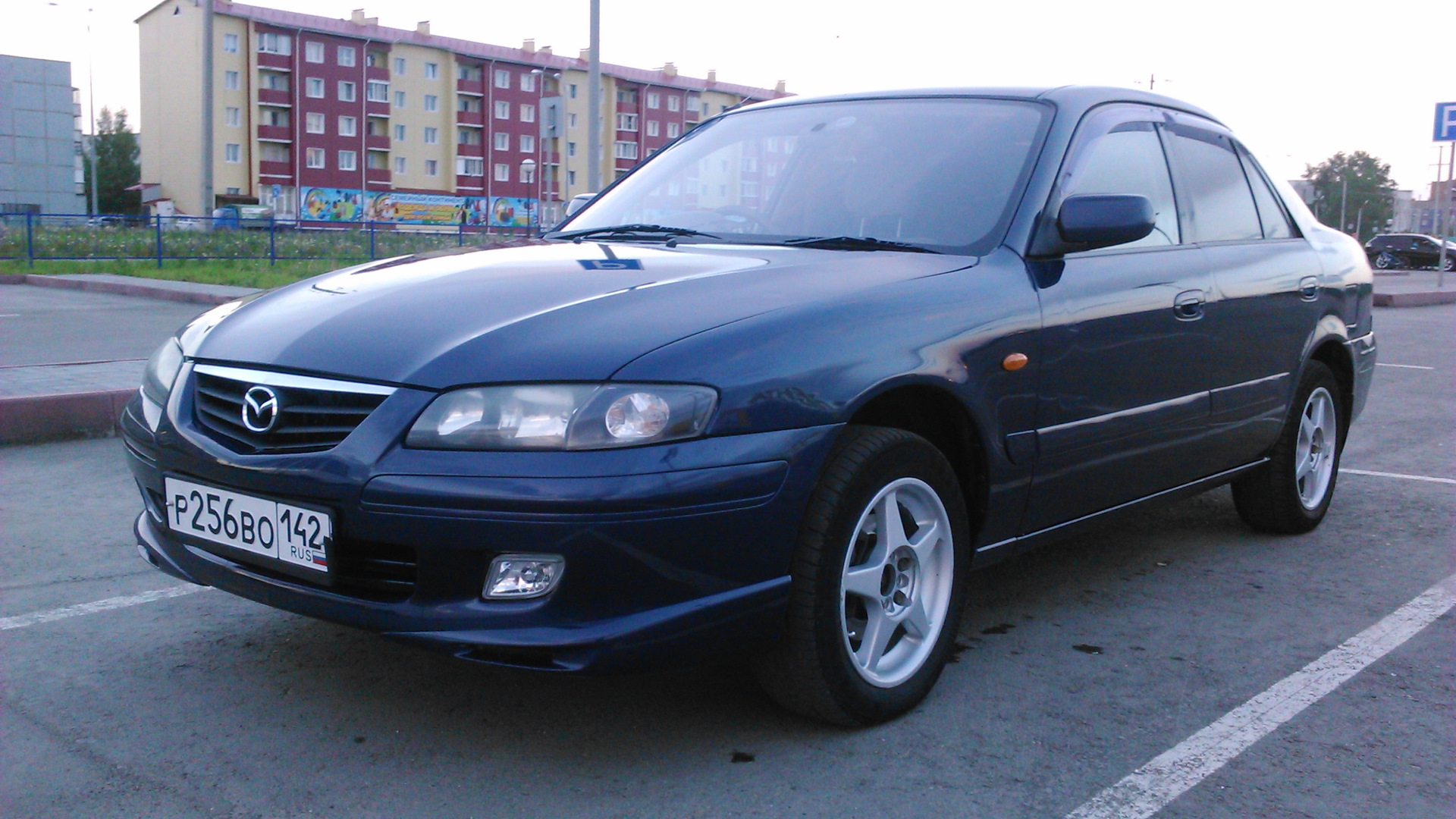 Mazda Capella 2000 года синий