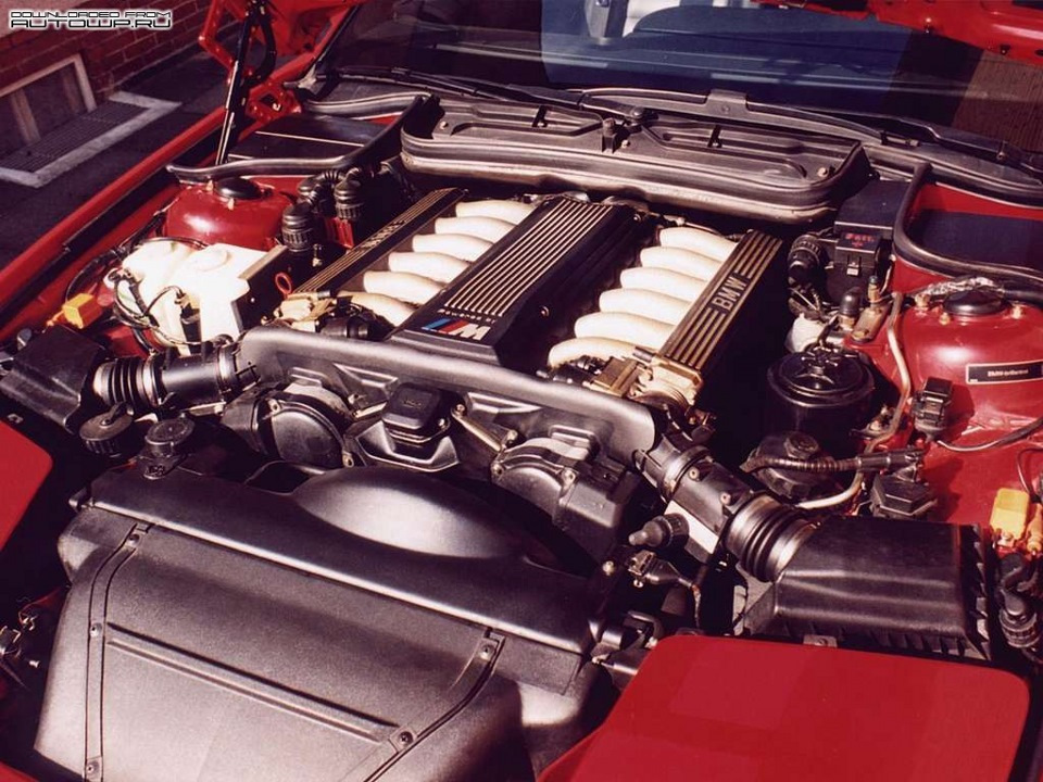 Двигатель бмв е32. BMW 850 CSI мотор. E31 двигатель BMW. S70 BMW v12. BMW 850 CSI e31 v12.