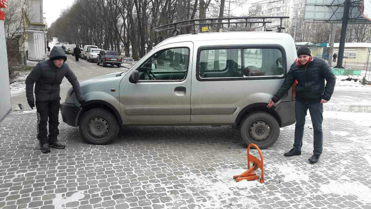 renault kangoo накладки арки