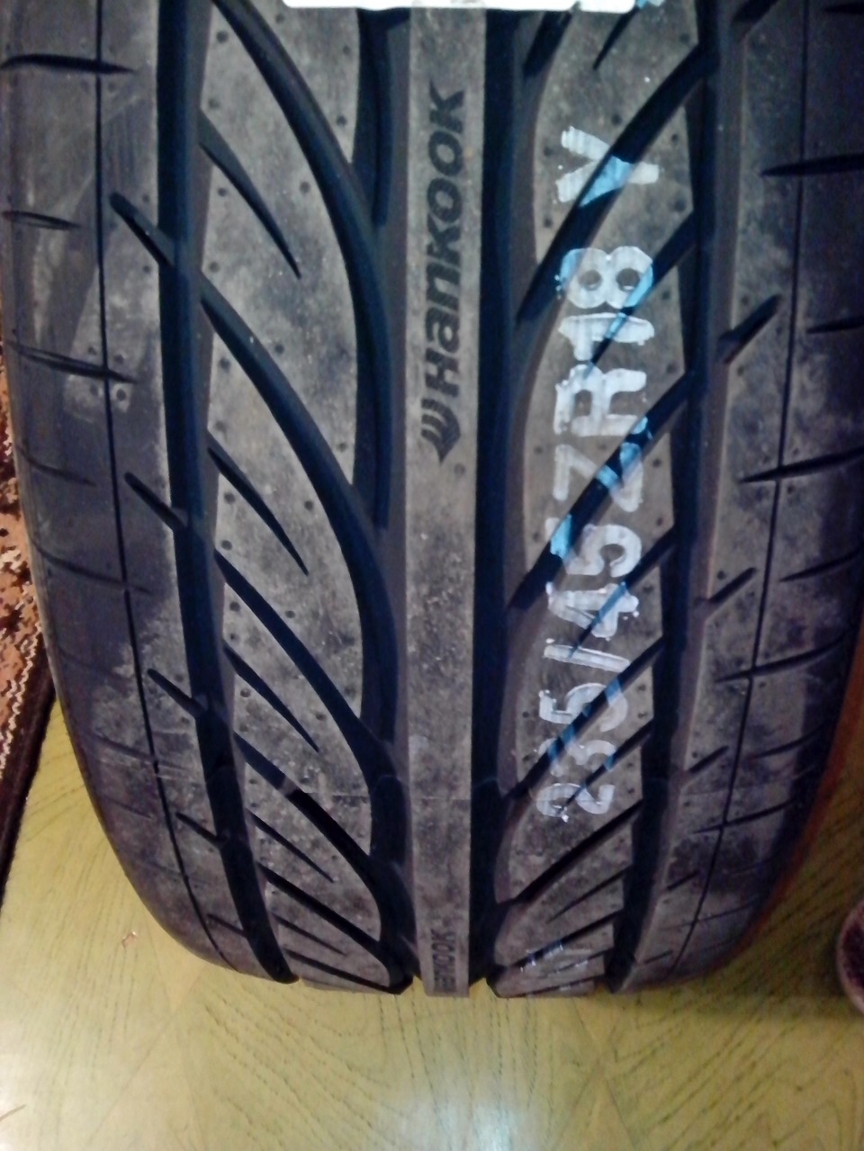 Шины hankook evo v12. Hankook v12 EVO. Hankook k110 Ventus. Hankook Ventus St rh06. Ханкук кореец книга.