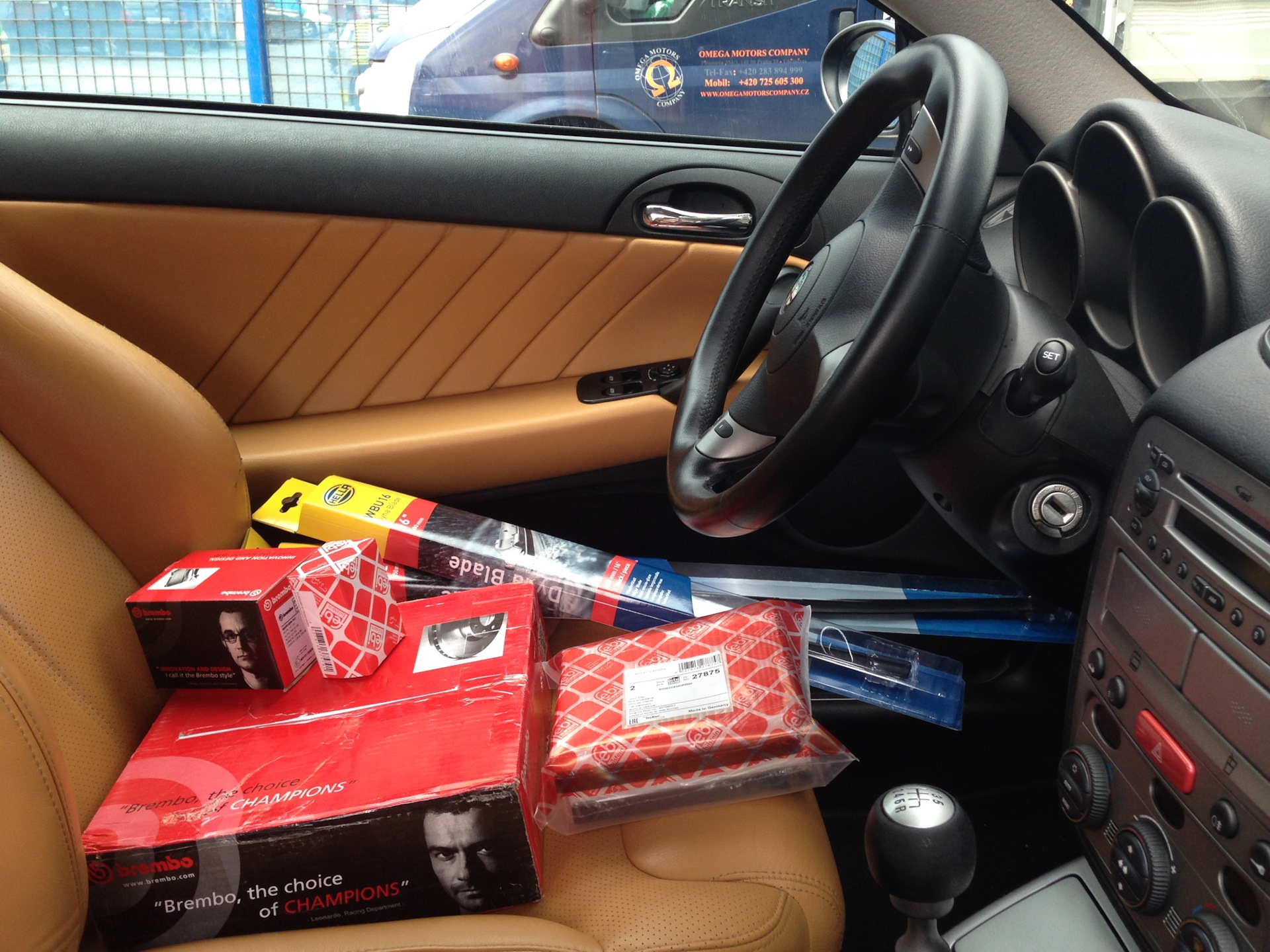 Замена датчика педали тормоза и расходники 🤗 — Alfa Romeo GT, 1,9 л ...