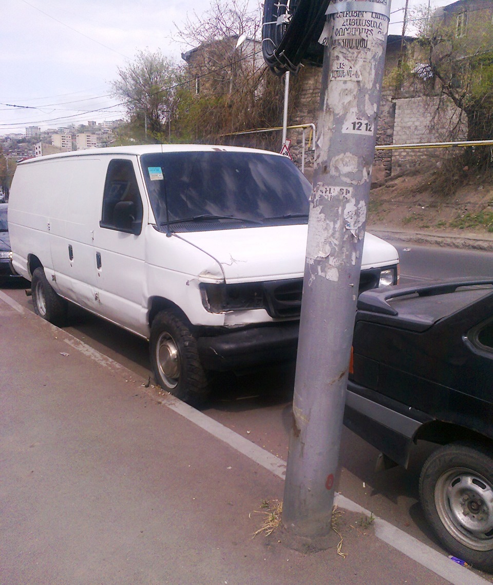 Американцы в Ереване. На ул. Чаренца — Сообщество «Брошенные Машины» на ...