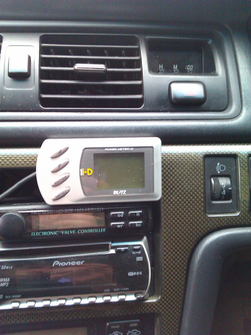 blitz id power meter — Toyota Chaser (100), 3 л, 1998 года тюнинг