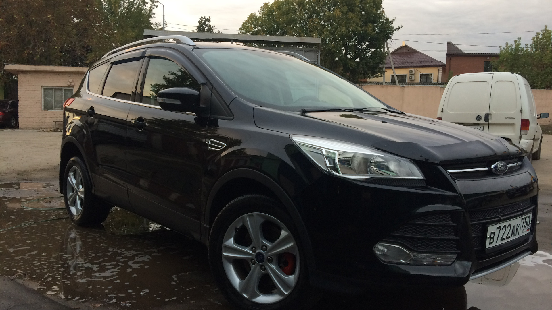 Ford Kuga (2G) 1.6 бензиновый 2013 | 1.6 EcoBoost 4WD на DRIVE2