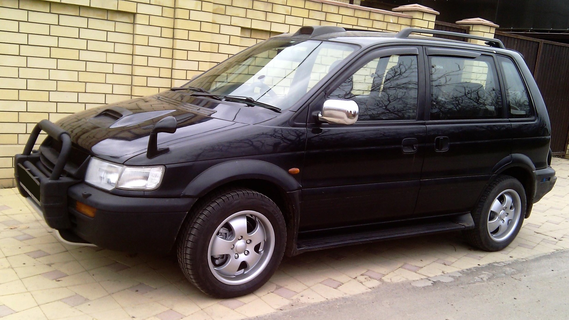 Mitsubishi RVR (1G) 2.0 бензиновый 1997 | Black Edition SSG 系 ㋛ ℝ на DRIVE2