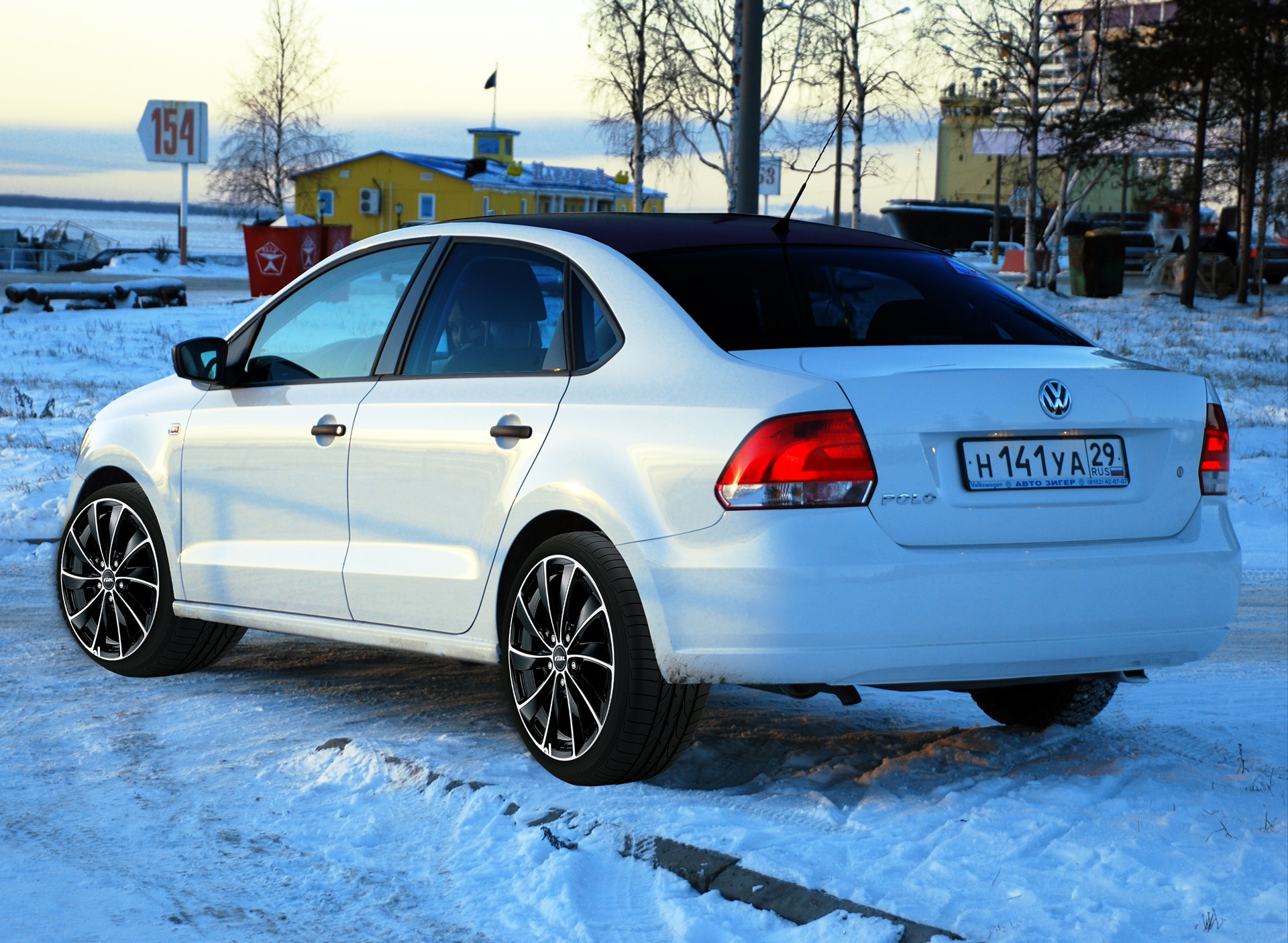 Polo sedan White Tuning