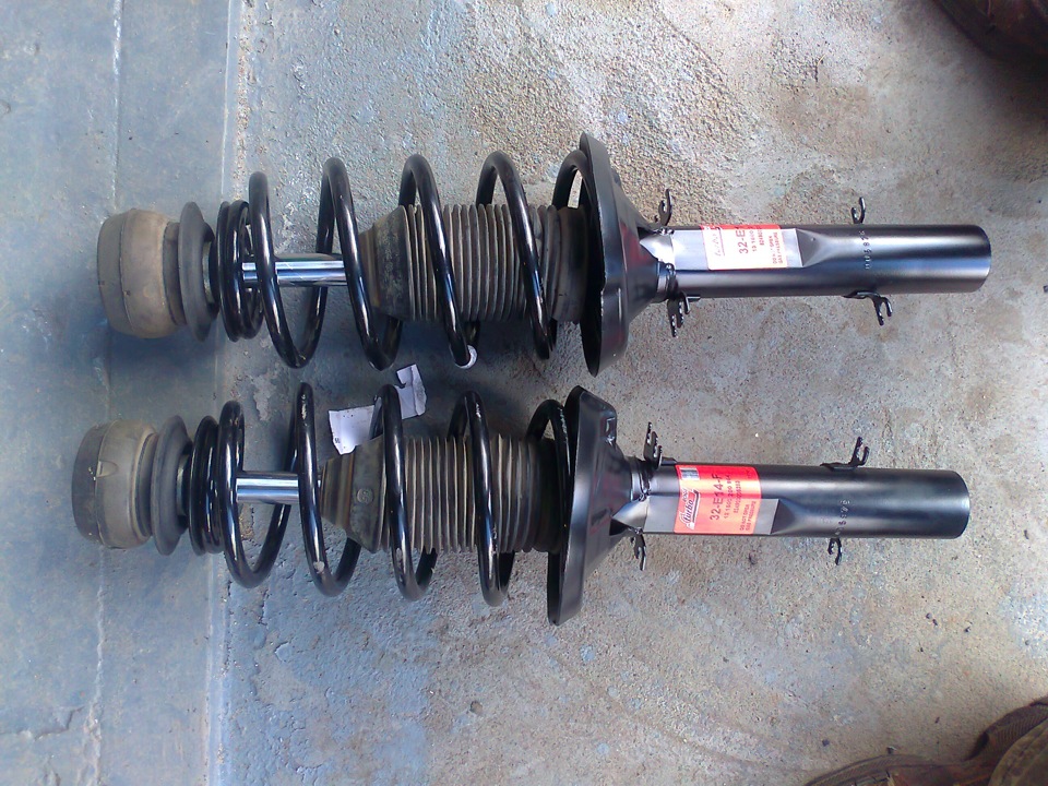 Клиренс(внеплановая переборка передней подвески ) — Volkswagen Golf Mk4 ...