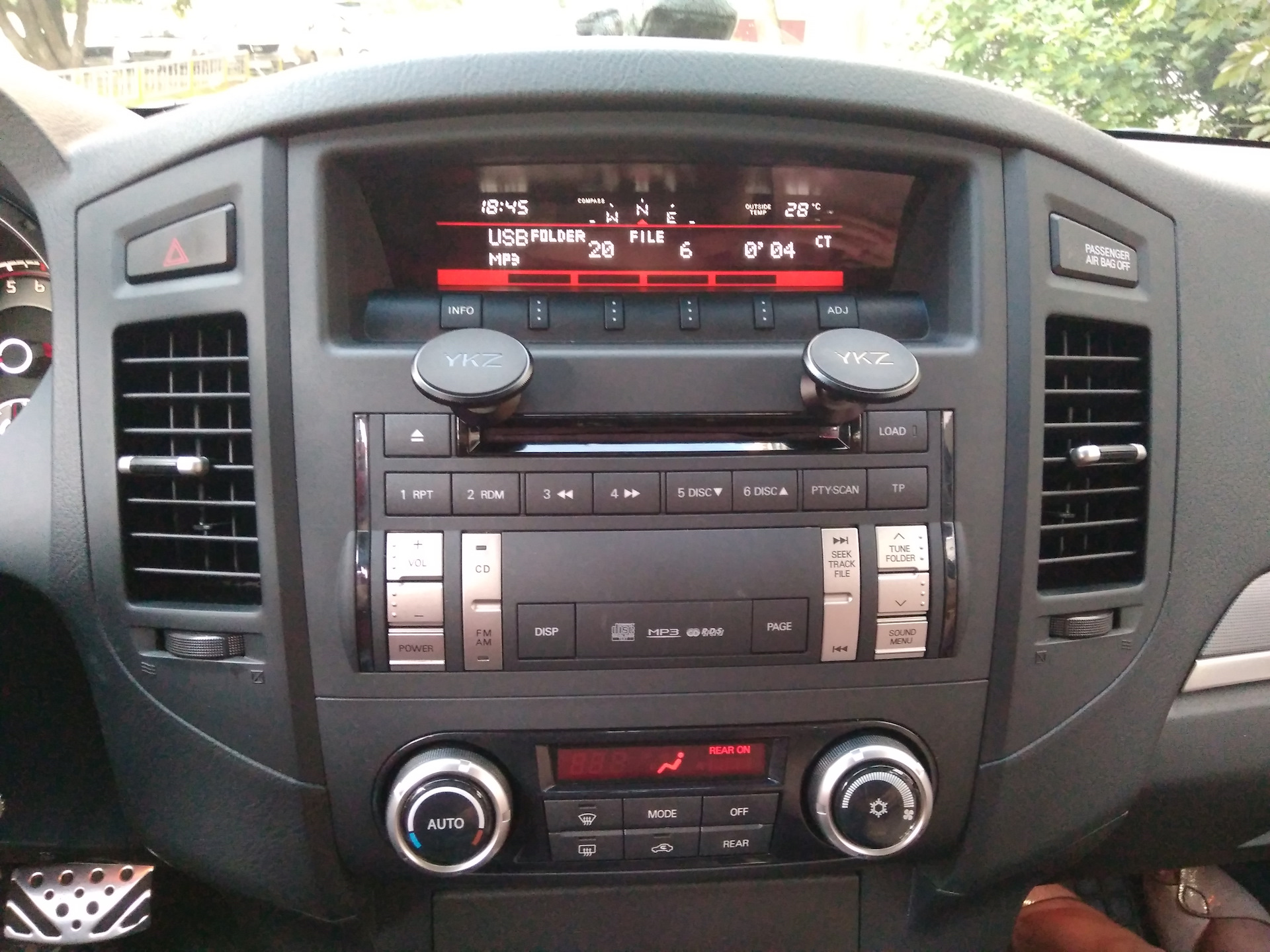 2. Установка модуля Bluetooth Parrot Mki9200. - Mitsubishi Pajero Sport (2G), 2,
