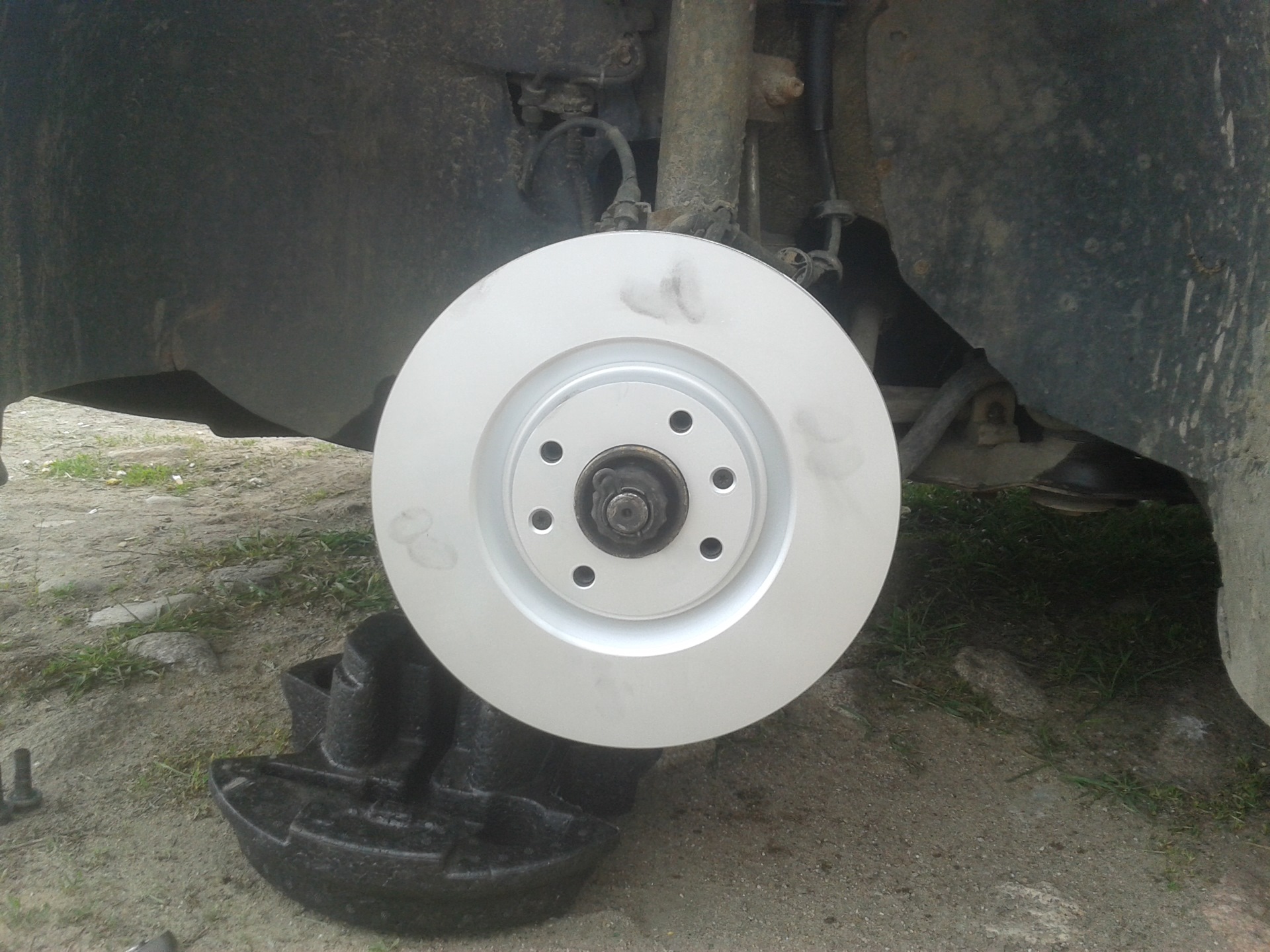 Диски передние тормозные vwvt4. Диски тормозные задние т5. Диски тормозные передние vw t4. Диски тормозные задние т5. Диски тормозные задние т5.