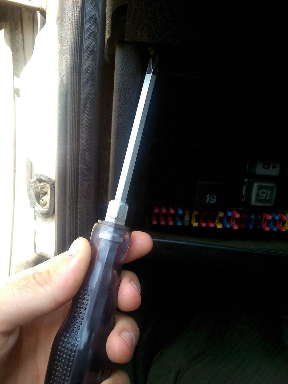 Не горит лампочка свечей накала, гольф 2 джетта 2, 1.6 дизель, 1989 г ...