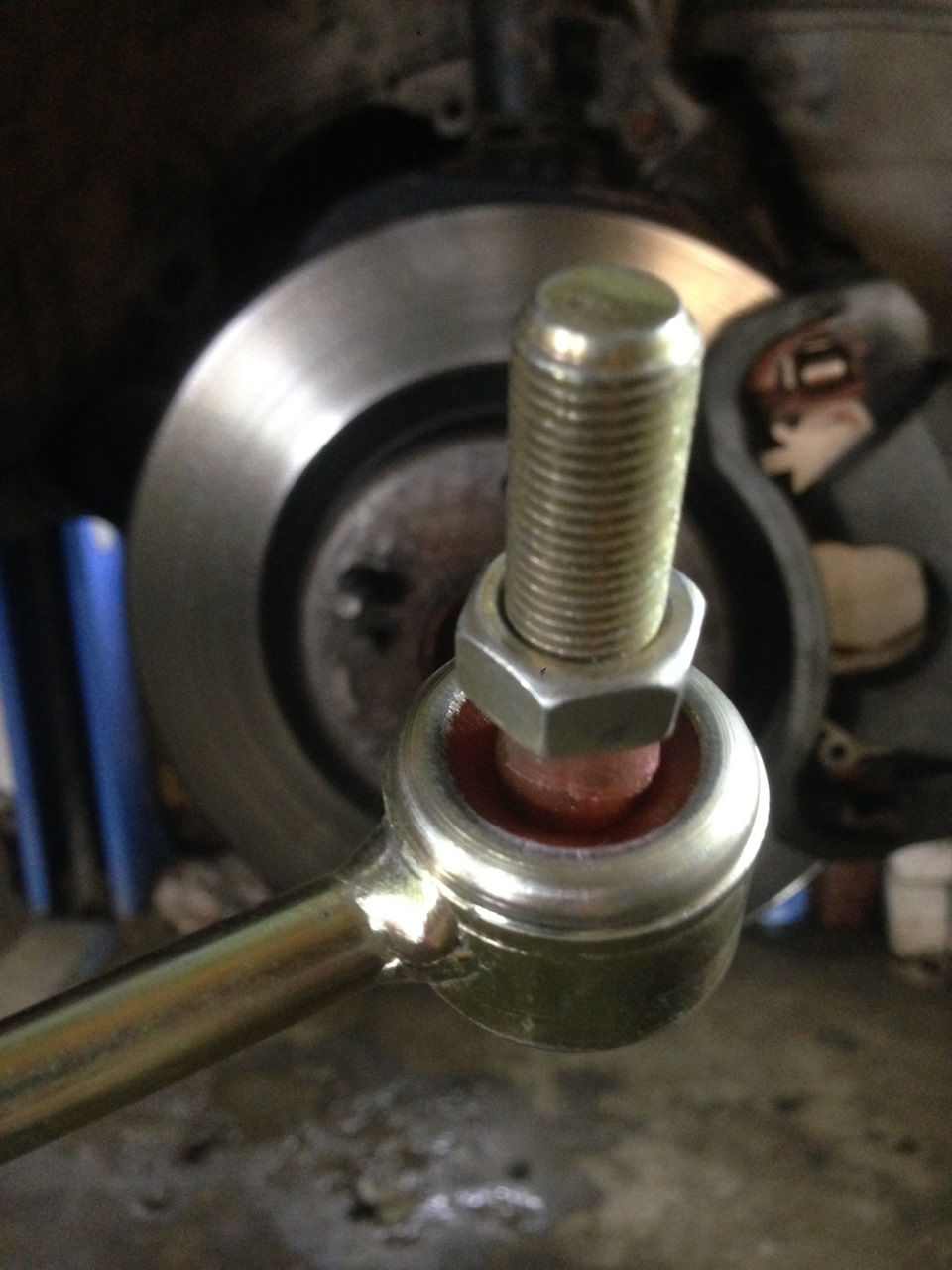 Стойки стабилизатора рено логан 2. Признаки износа стоек стабилизатора. Признаки износа стоек стабилизатора. Косточки стабилизатора ваз. Признаки износа стоек стабилизатора.