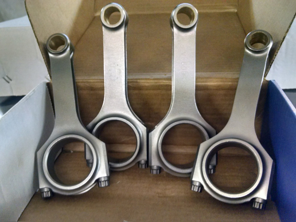 Шатуны на двигателе приора. Ломанные шатуны. Кованые шатуны с алиэкспресс. Шатун приора 1. 6.