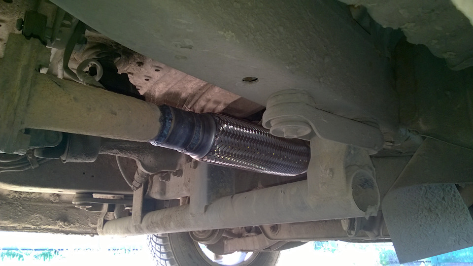 Выхлопная система: гофра и самодельный глушак — Mitsubishi Space Gear ...