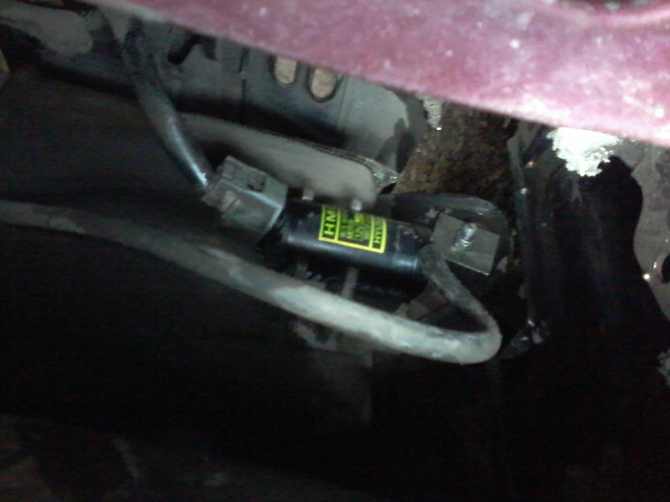 Новый моторчик омывателя — Hyundai Accent (2G), 1,5 л, 2008 года ...