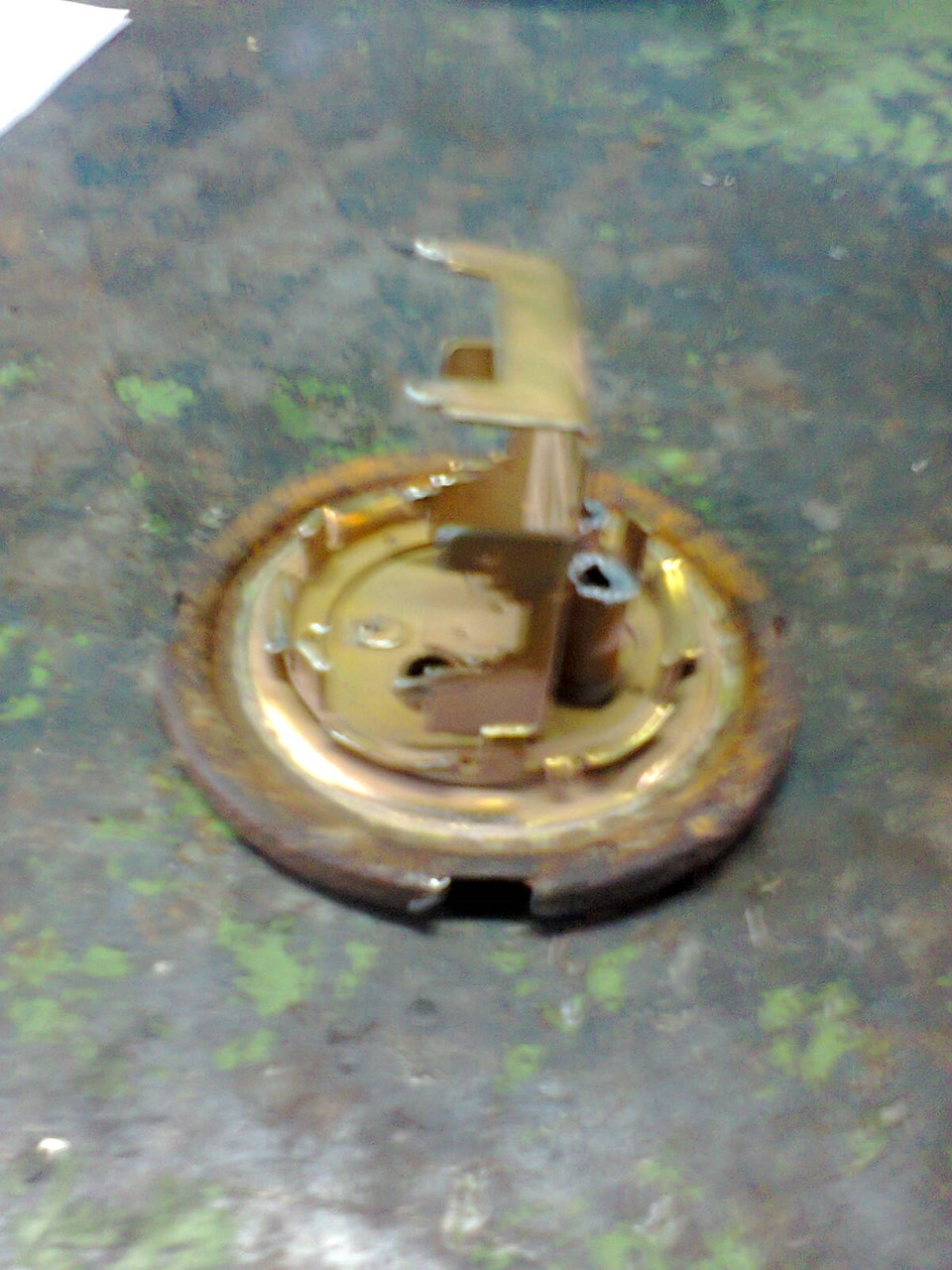 Установка датчика топлива от нексии. — Opel Kadett E, 1,4 л, 1991 года ...