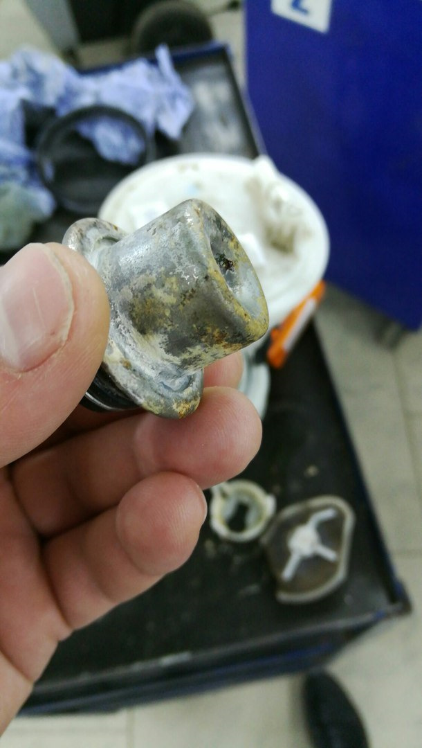 Первая поломка или какой бензин льют на именитых заправках!) — Nissan ...