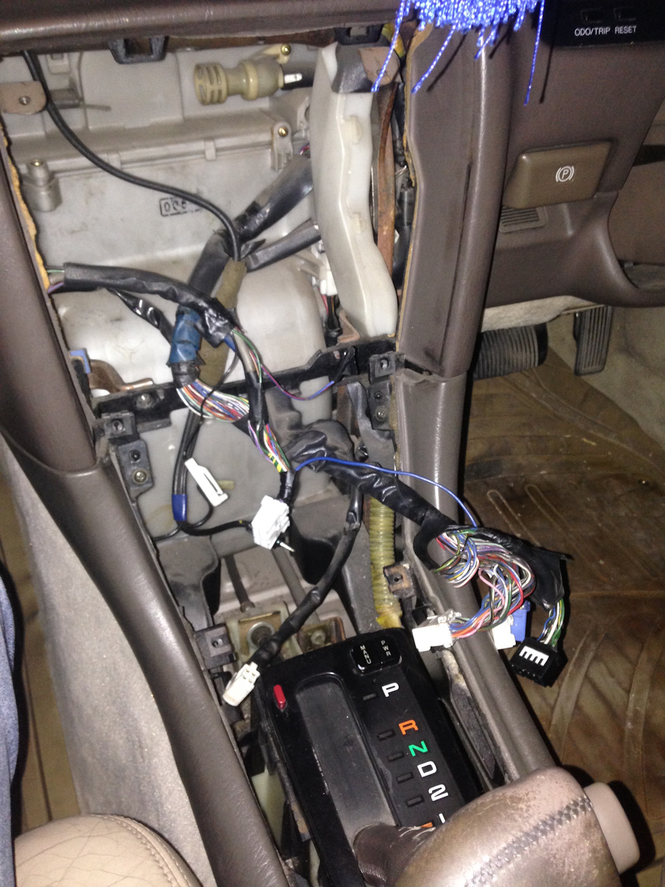 Как подключить aux к штатной магнитоле toyota