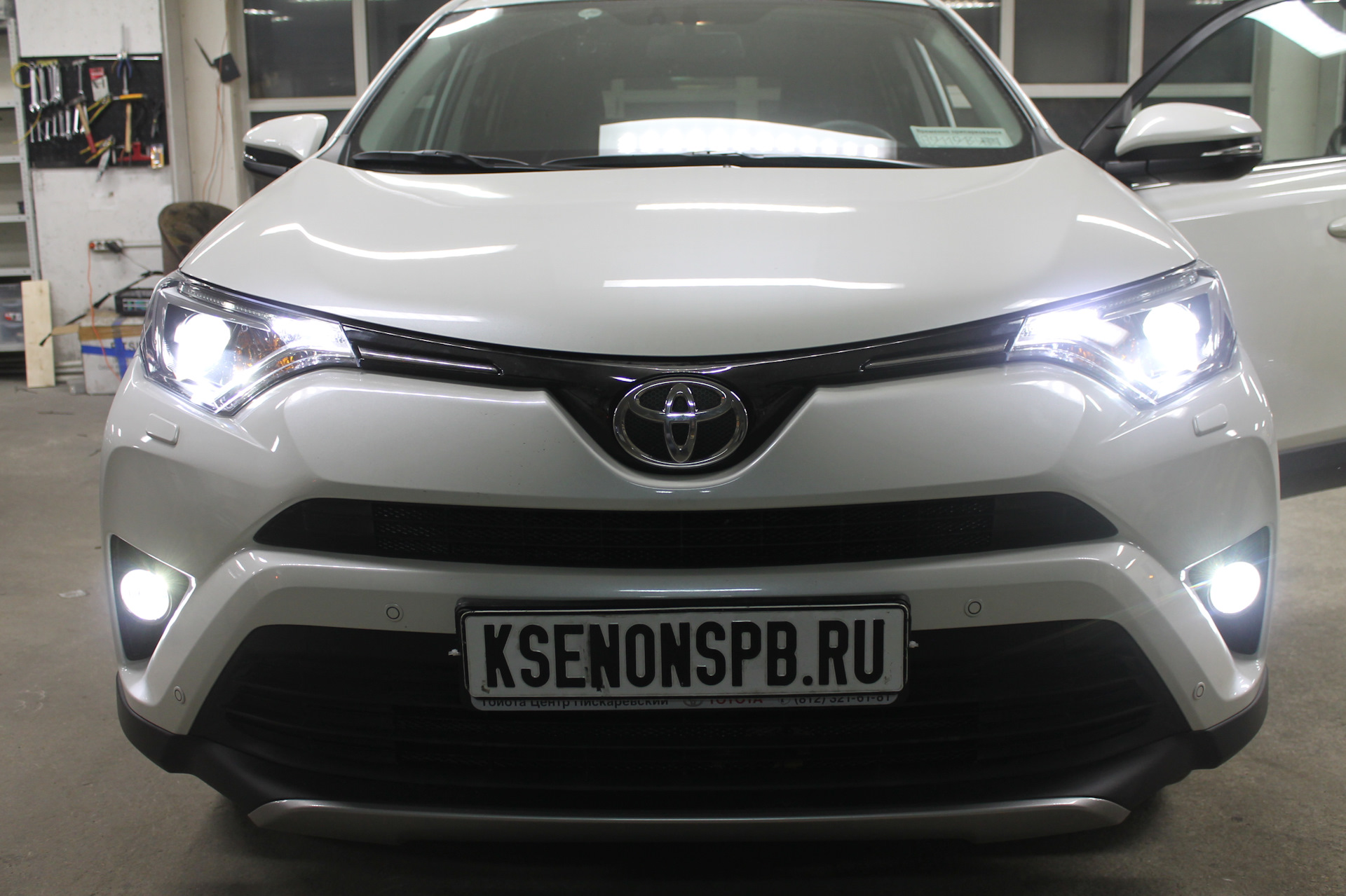 Led rav4