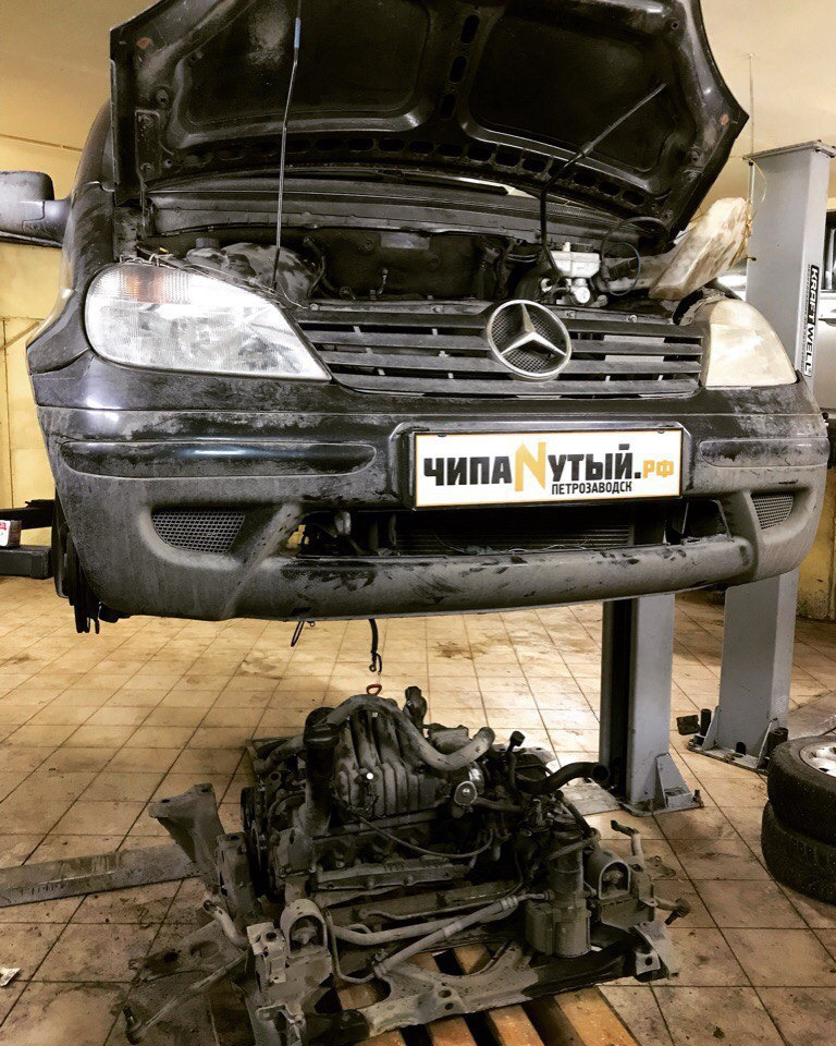 Демонтаж двигателя + демонтаж АКПП на Mercedec Vaneo — ЧИПАNУТЫЙ на DRIVE2