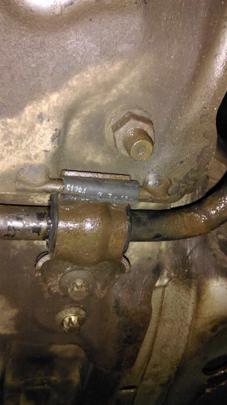 Замена и тюнинг втулок поперечного стабилизатора — Peugeot 307, 1,4 л ...