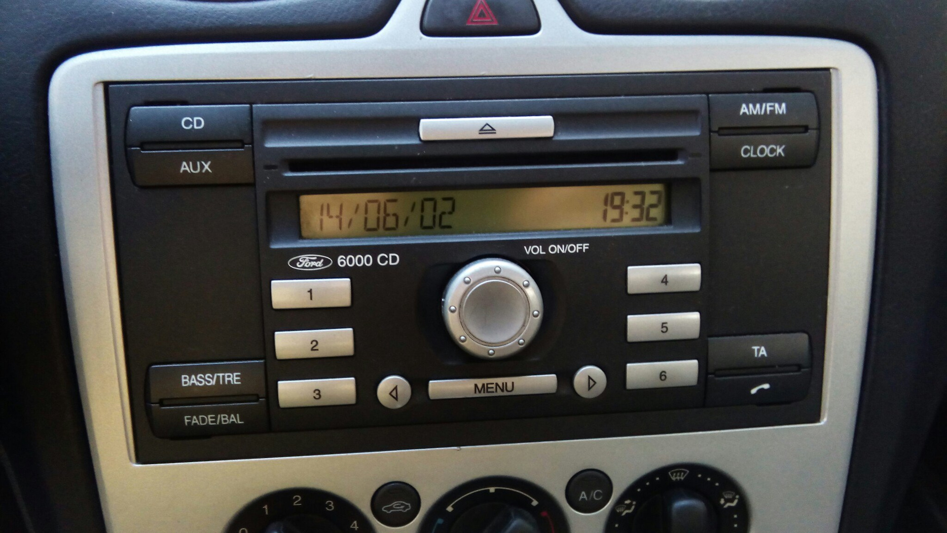 размер магнитолы ford focus 2 размер магнитолы ford focus 2