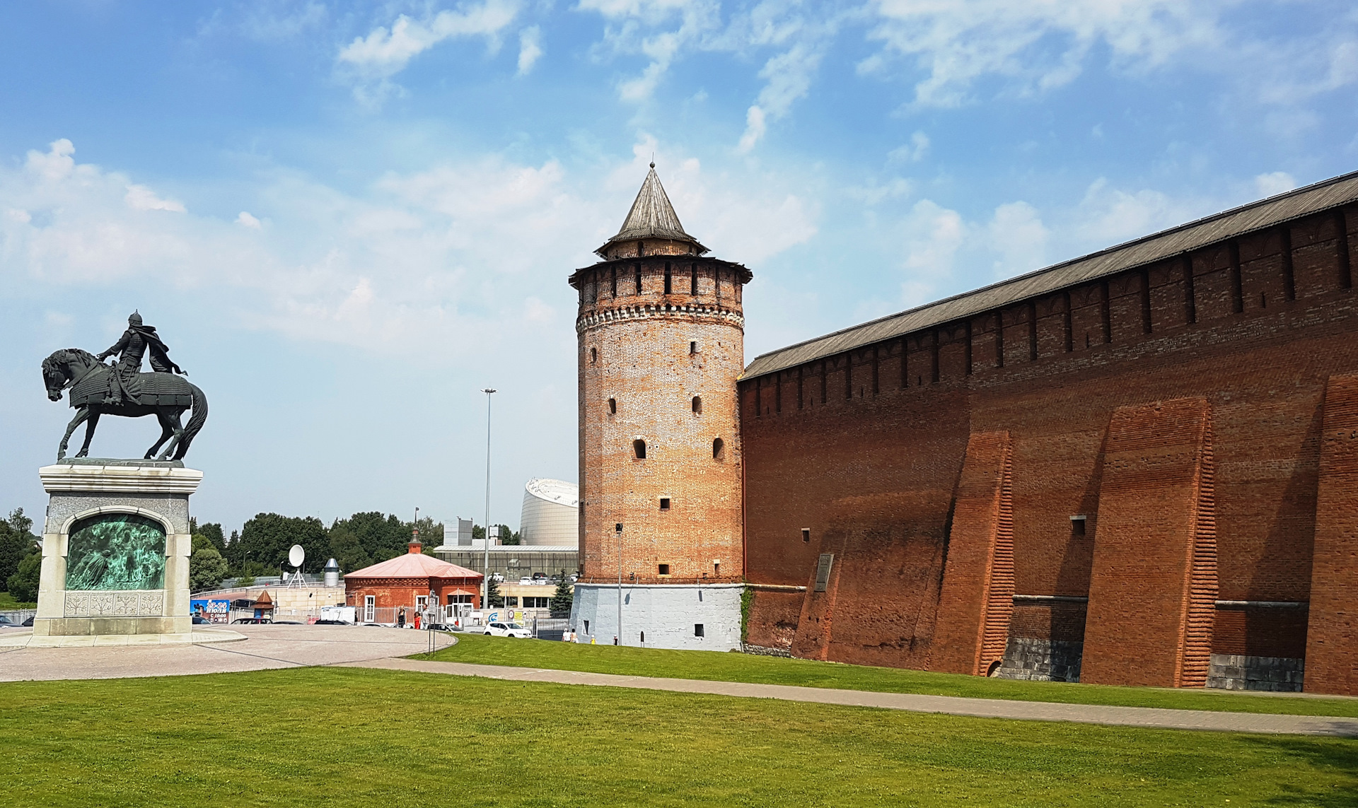 Памятник дмитрию донскому в коломне фото