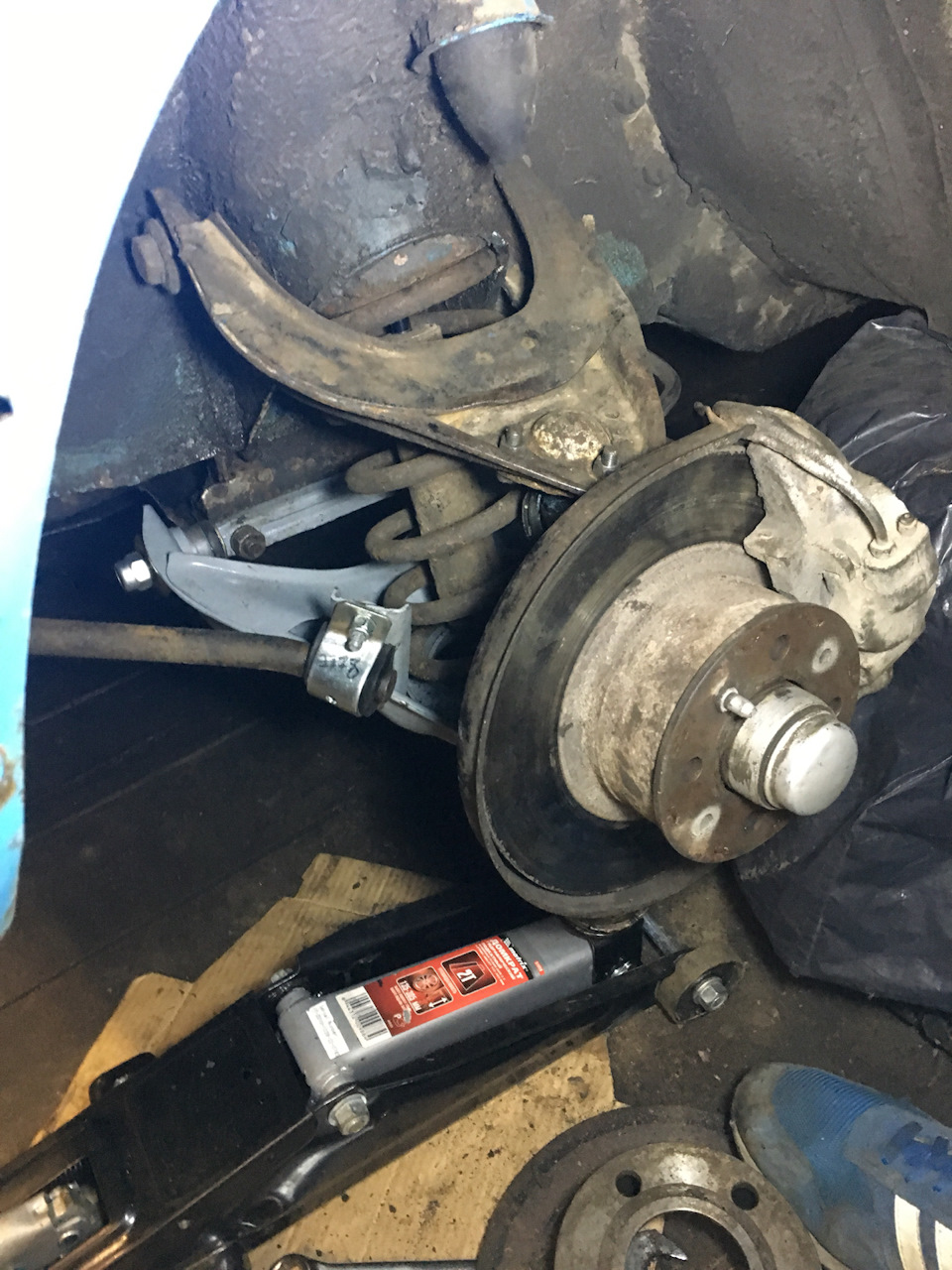 КАК ВЫБИТЬ ШАРОВУЮ НА ВАЗ 2106? — DRIVE2