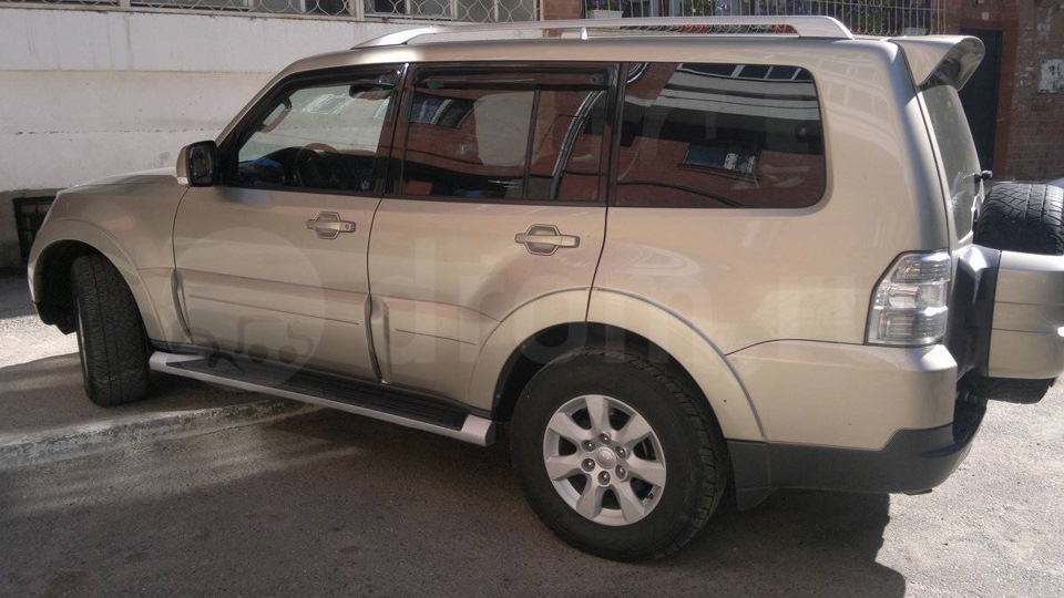 в повороте шоркает калесо об подкрылок — Mitsubishi Pajero (4G), 3,2 л ...