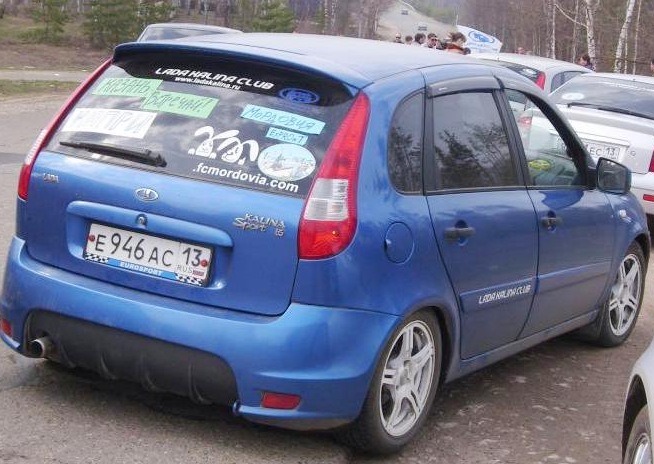 наклейка калина. наклейки на калину 1. калина хэтчбек 94. калина 1хетчьбек в наклейках. калина наклейки.