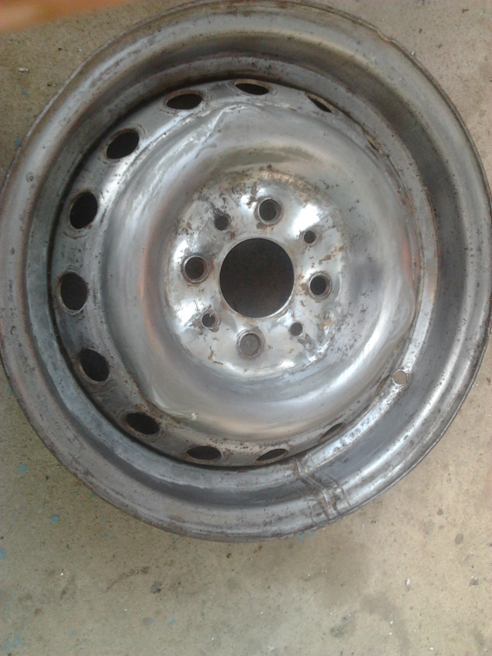 Покраска дисков (штамповка) — Lada 2103, 1,3 л, 1975 года | колёсные ...