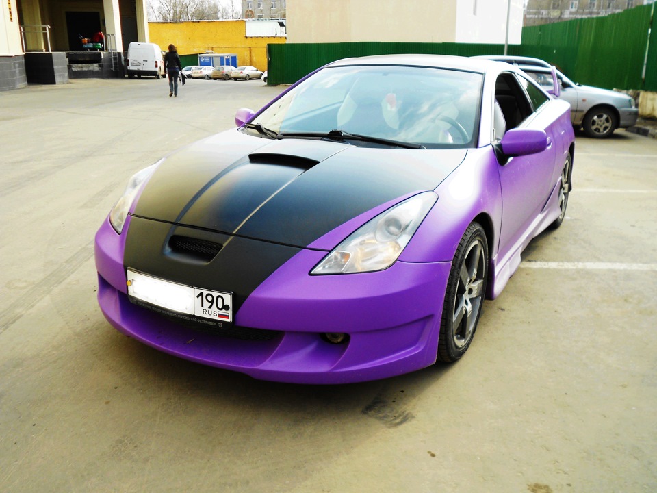 Toyota Celica 2000 фиолетовая