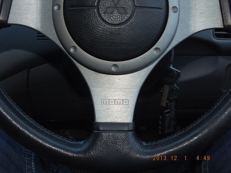 Руль MOMO CT9A — Mitsubishi Lancer IX, 2,5 л, 2004 года | тюнинг | DRIVE2