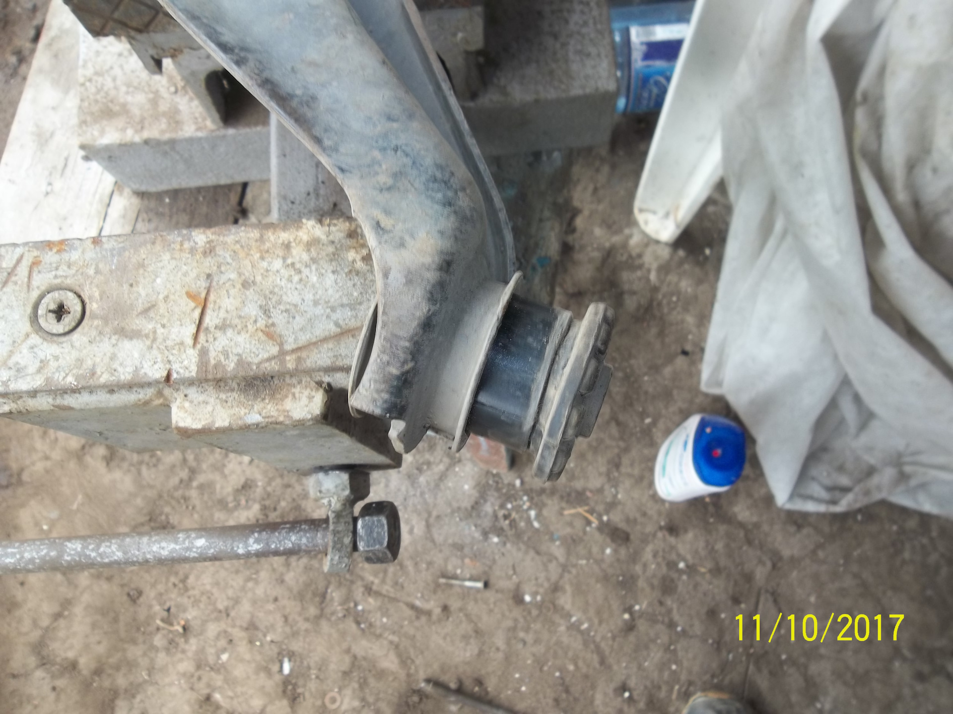 Сайлент-блок нижний НИВА 21214м в магазине NIVA-LADA4x4 7108 - Рулевое управлени