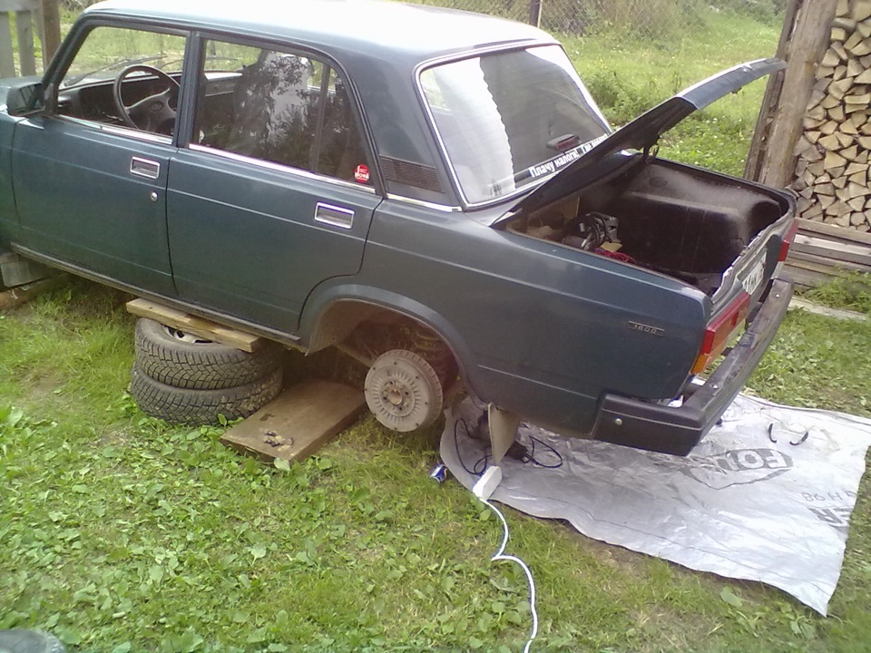 Разборка трапеции дворников и ее смазка, проклейка дверей. — Lada ...