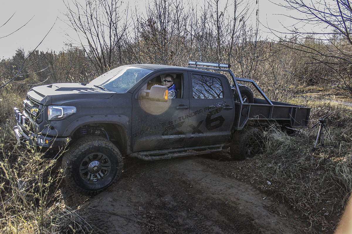 Тундре 6. Тойота тундра 6х6. Тойота тундра 6х6 Геркулес. Тойота тундра 6 на 6. Toyota Tundra 6x6 Hercules.