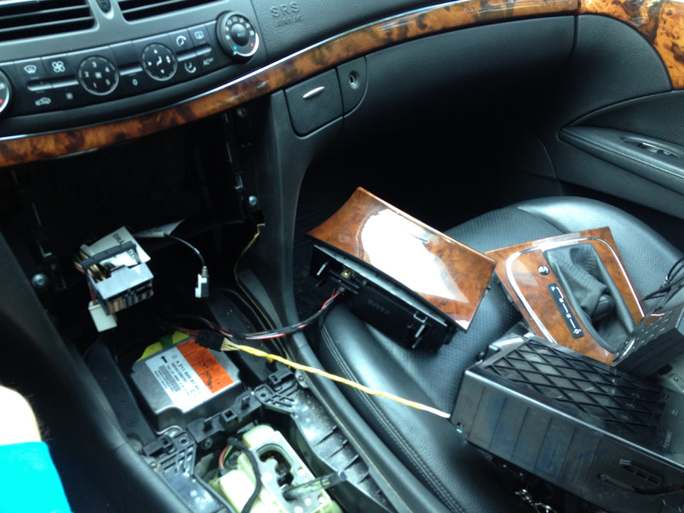 Фото в бортжурнале Mercedes-Benz E-Class (W211)