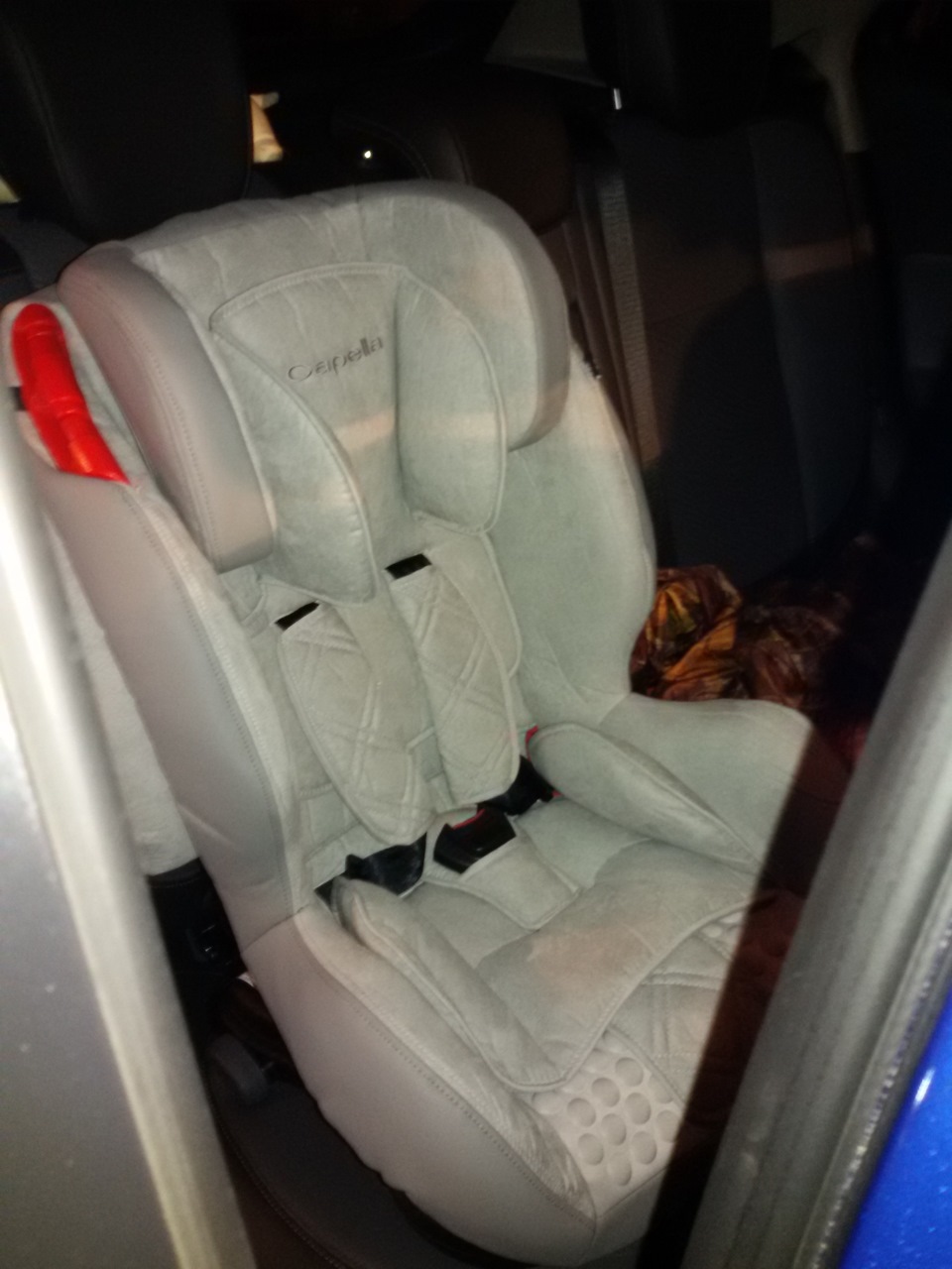Автокресло в Мокку, Capella isofix — Opel Mokka (1G), 1,8 л, 2014 года ...