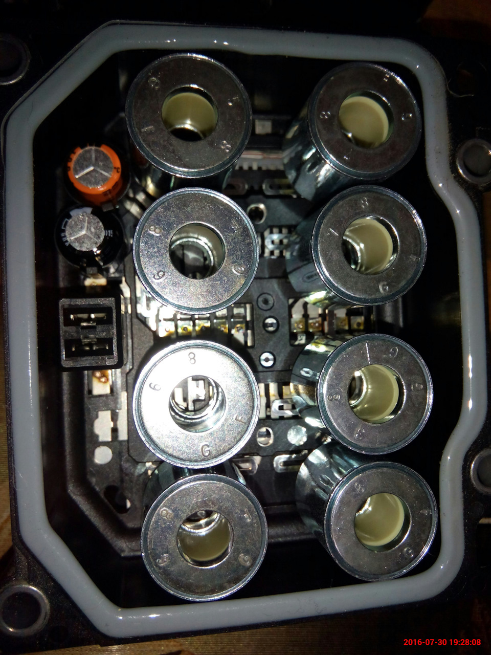 Фото в бортжурнале Peugeot 308 (1G)