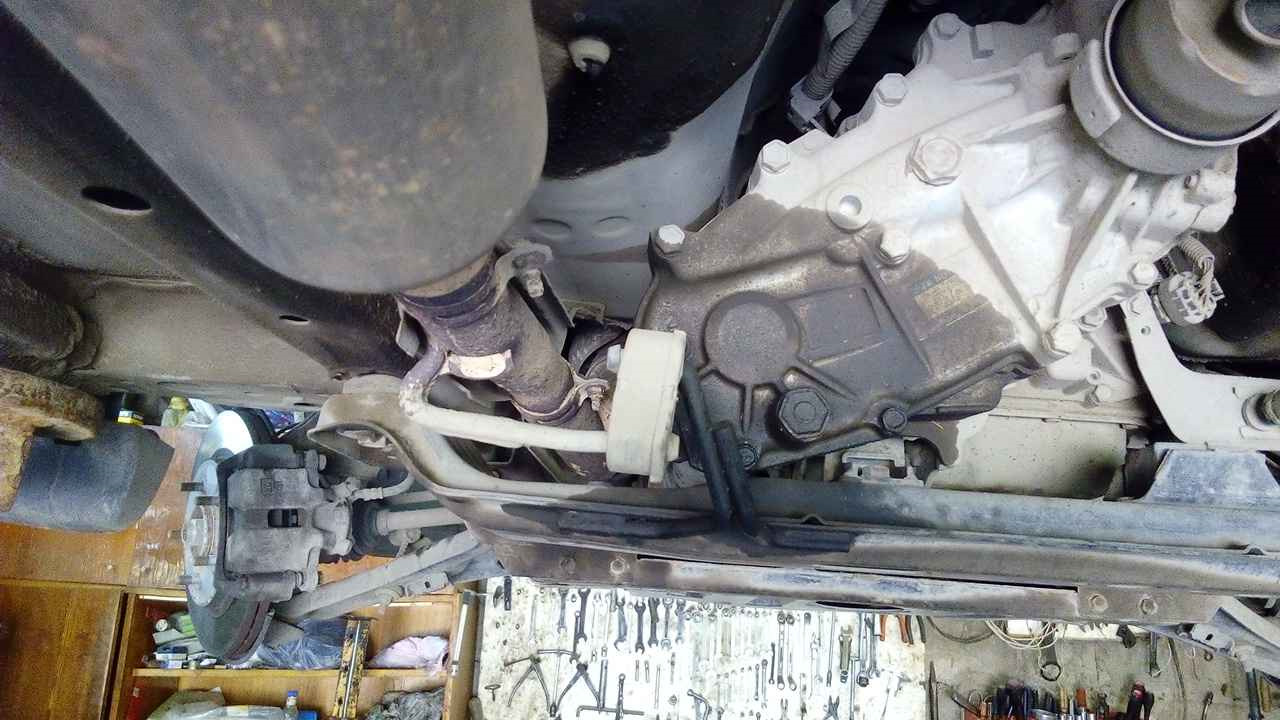 Дайхатсу териус как поменять передний сальник Автобаферы и сальник кардана - Daihatsu Terios (2G), 1,5 л, 2009 года тюнинг DRI