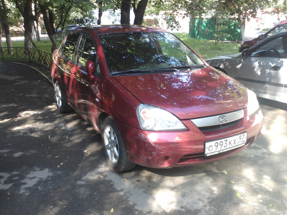 Подранили бусинку :( — Suzuki Liana, 1,6 л, 2003 года | ДТП | DRIVE2