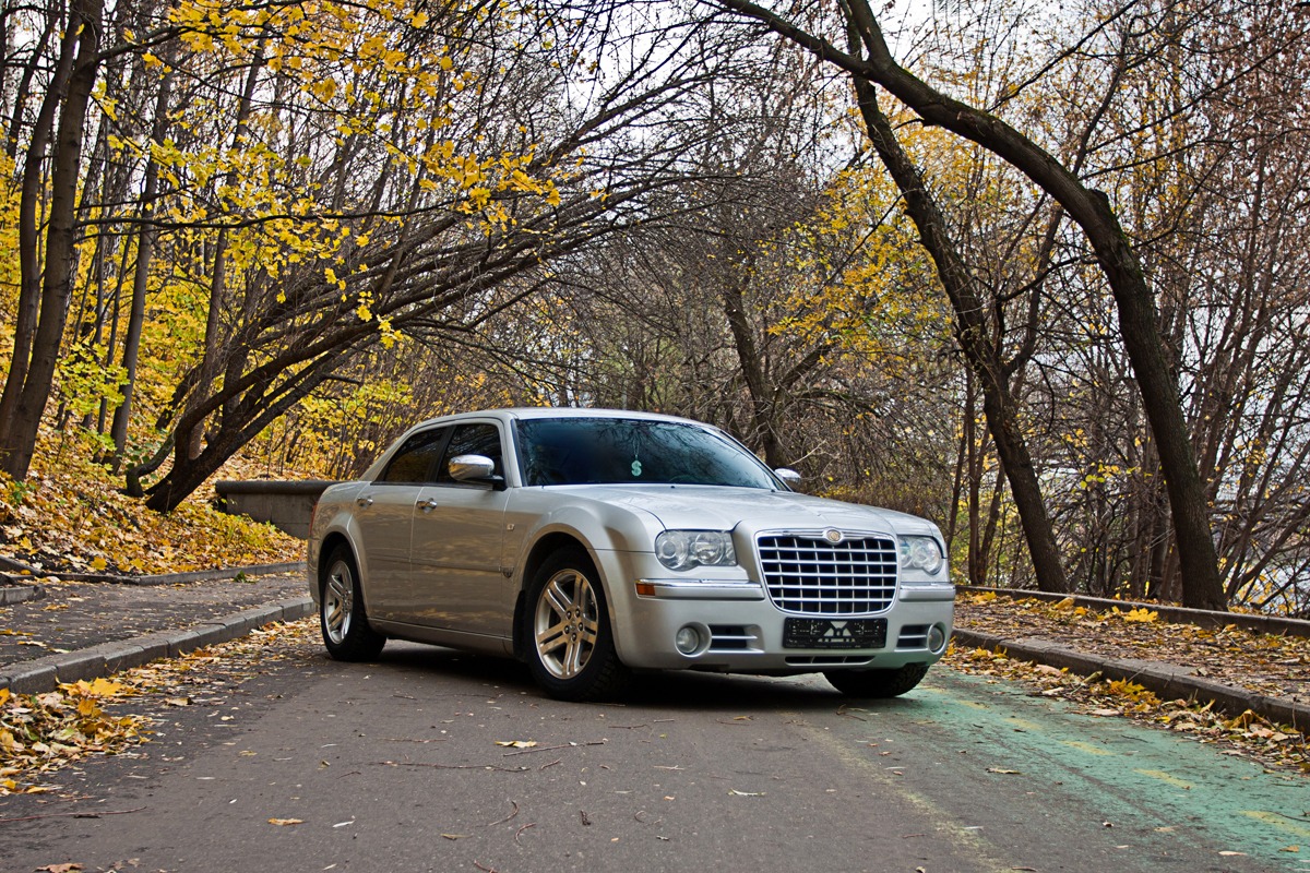 Chrysler 300c аналог dodge