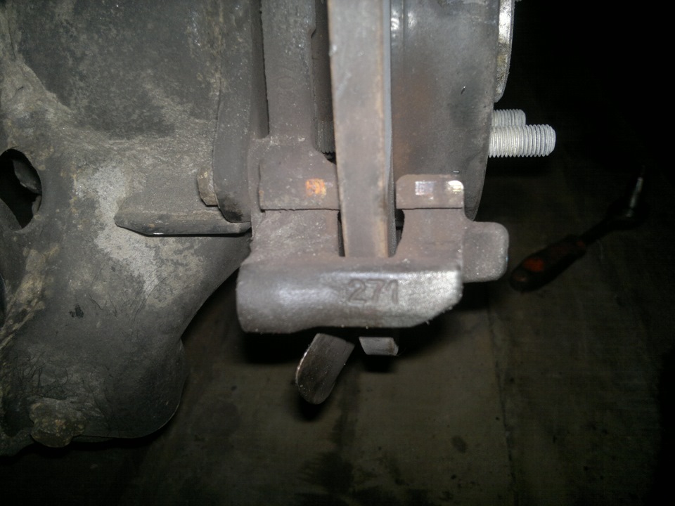 замена задних тормозных колодок форд фокус 3 — DRIVE2