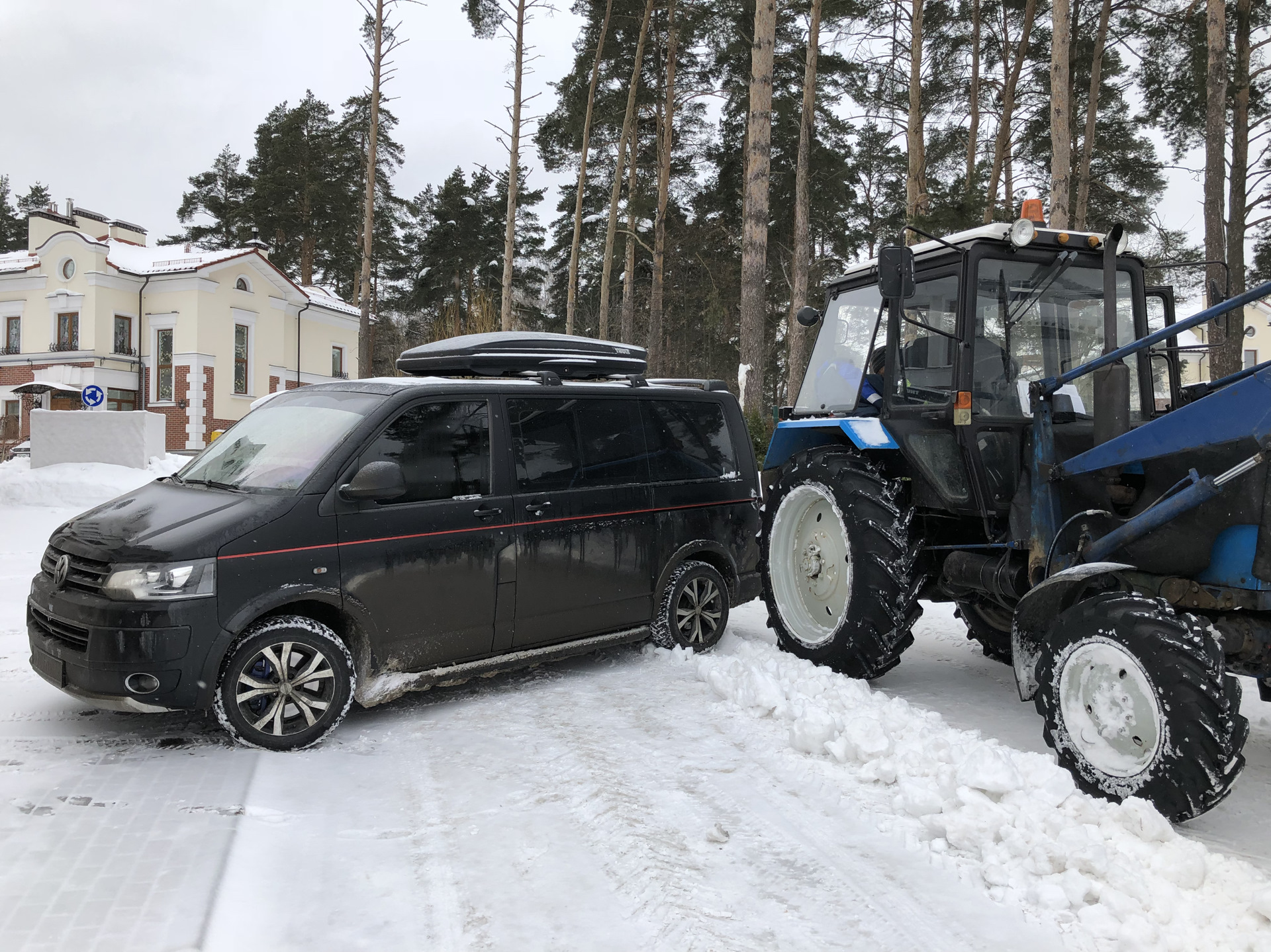 ДТП… А слона он и не заметил… Как его назвать? От 10.03.2018 года —  Volkswagen Multivan (T5), 2,5 л, 2006 года | ДТП | DRIVE2