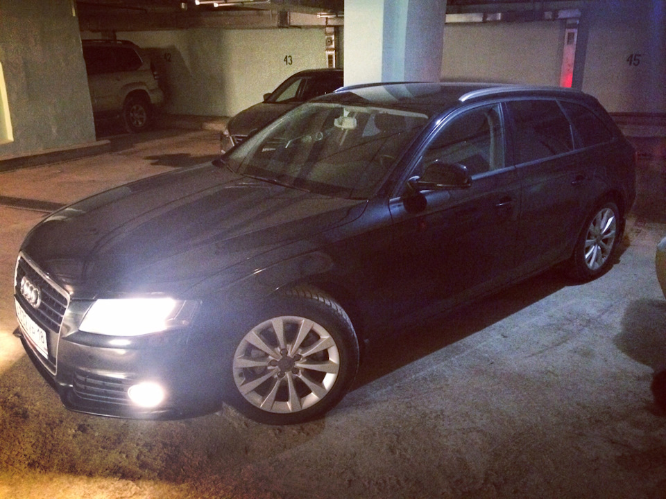Замена мембраны маслоотделителя — Audi A4 Avant (B8), 1,8 л, 2008 года ...
