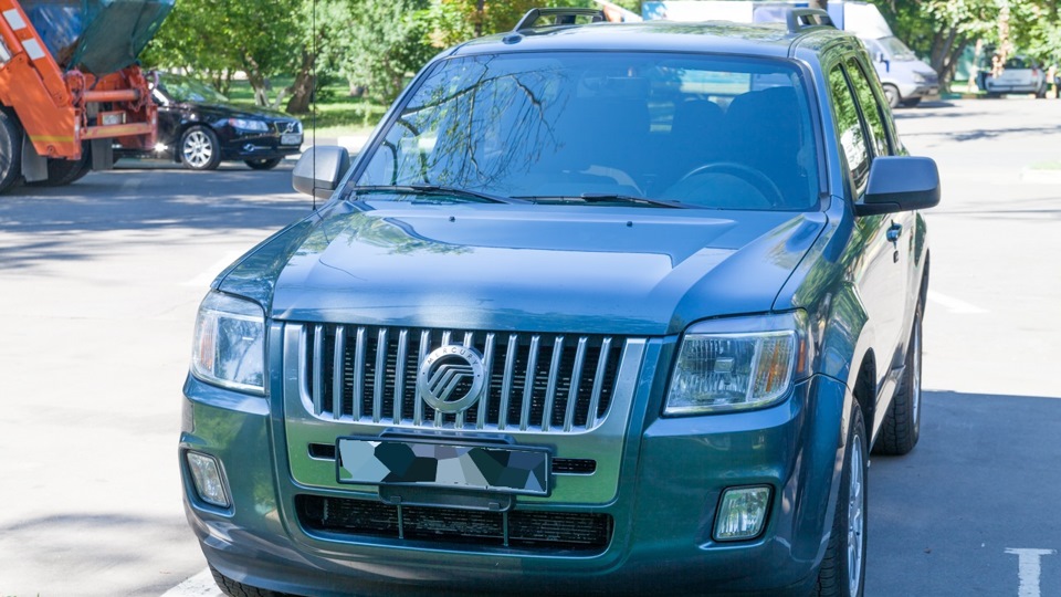 Mercury Mariner