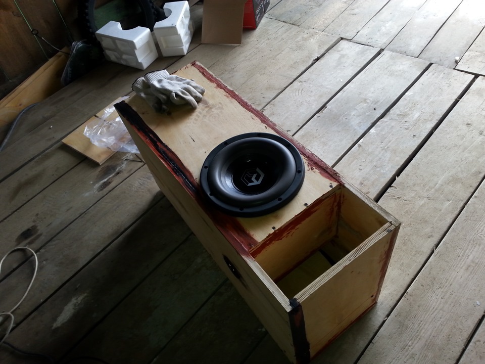 Установка саба и пионера. — Ford Fiesta (Mk V), 1,4 л, 2007 года ...