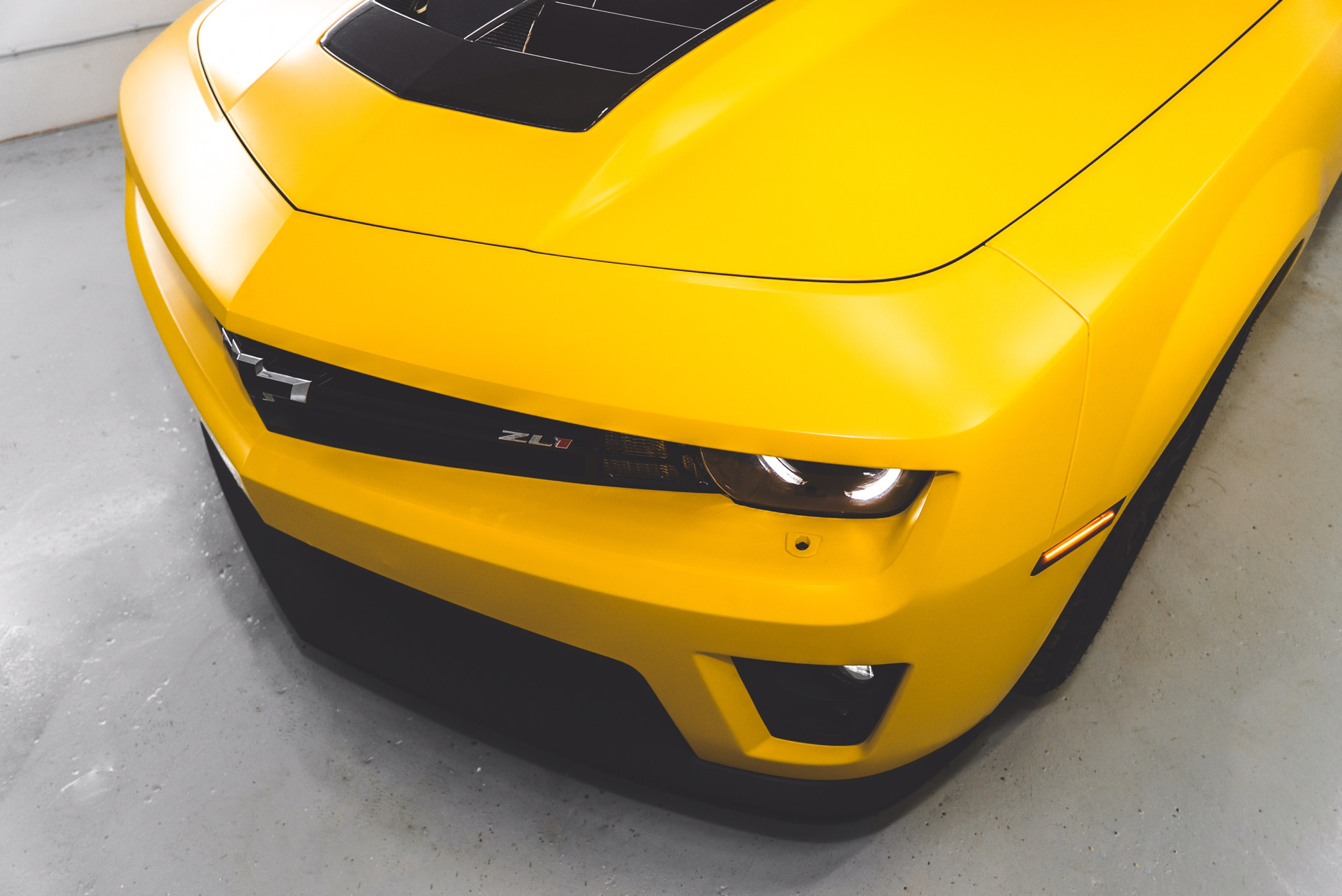 Chevrolet Camaro оклейка в желтый матовый цвет. — Fireworx на DRIVE2