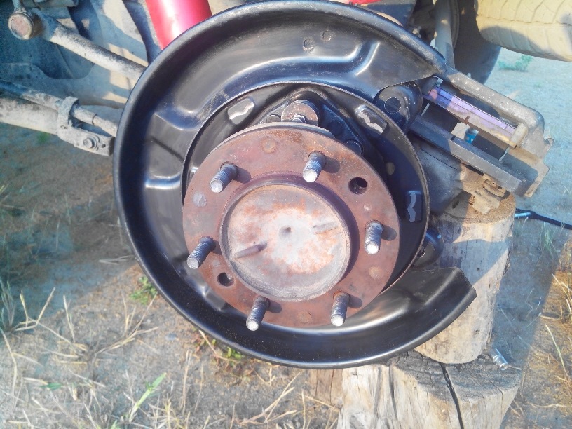 Замена сальников полуосей на мосту. — Toyota Hilux Surf (4G), 2,7 л ...