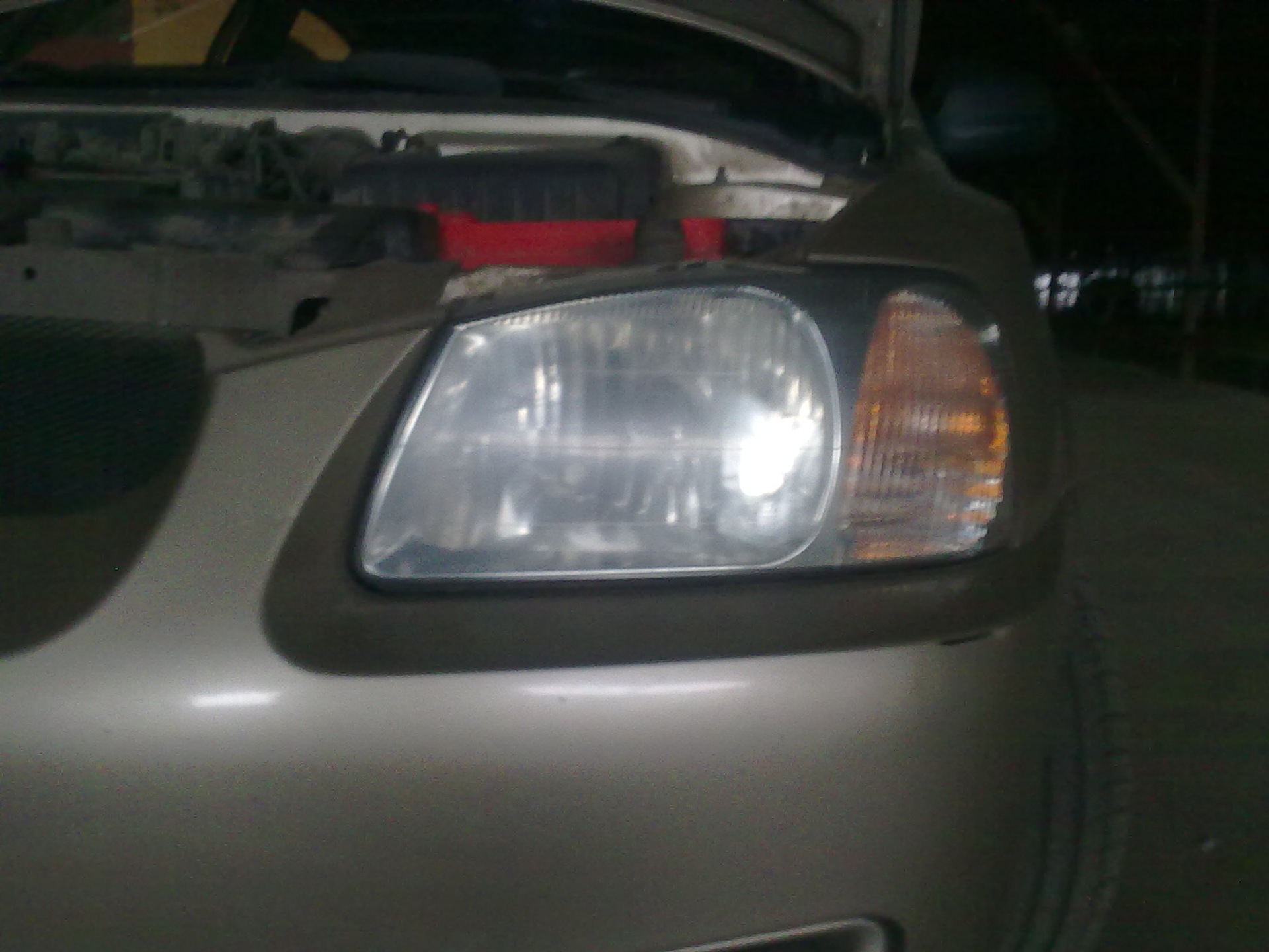 Полировка фар в Южном Бутово. — Hyundai Accent (2G), 1,5 л, 2002 года ...