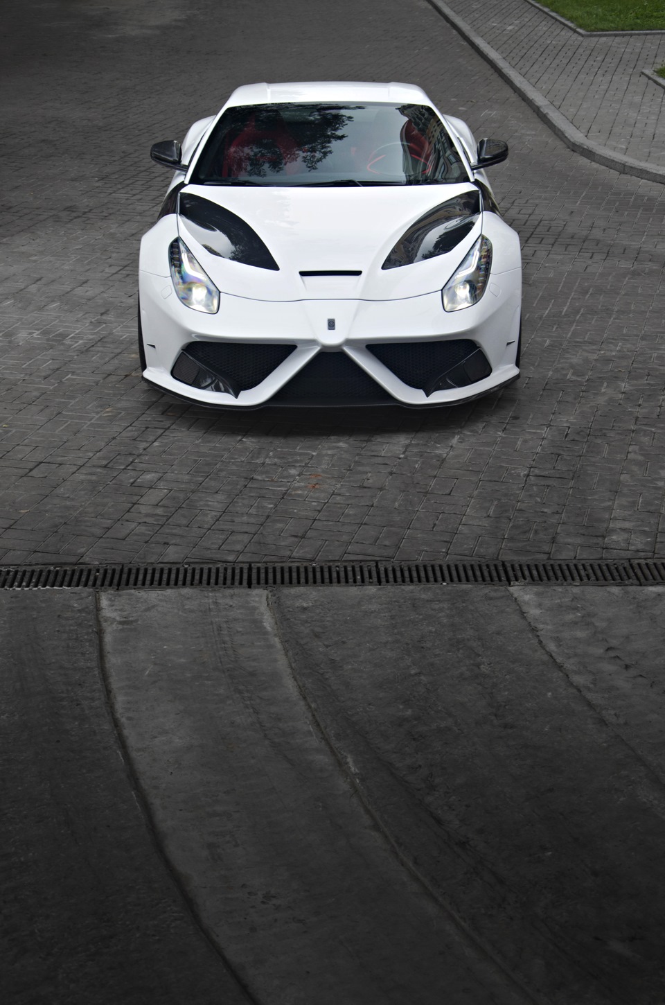 Mansory f12 la Revoluzione